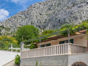 23729953-Ferienwohnung-2-Omiš-300x225-4