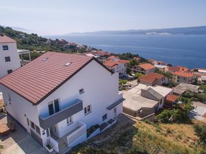 23730236-Ferienwohnung-8-Omiš-300x225-1