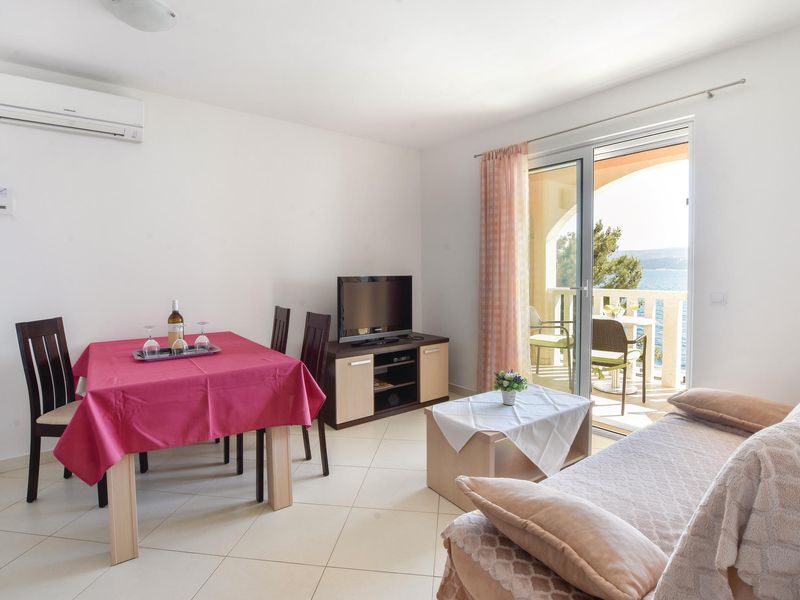 23722361-Ferienwohnung-3-Omiš-800x600-1