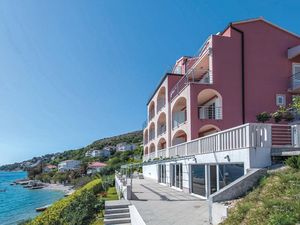 23723885-Ferienwohnung-3-Omiš-300x225-5