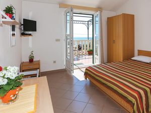 23724014-Ferienwohnung-2-Omiš-300x225-2