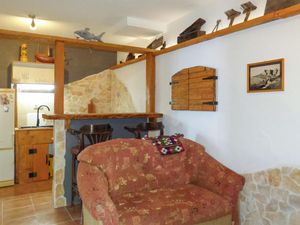 23766517-Ferienwohnung-5-Omiš-300x225-4