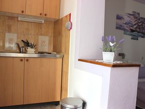 18323214-Ferienwohnung-3-Omiš-300x225-4