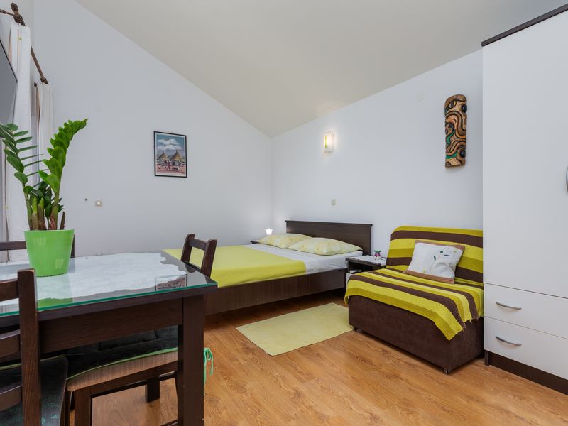 18323474-Ferienwohnung-2-Omiš-800x600-0