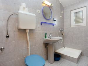 18321701-Ferienwohnung-3-Omiš-300x225-5