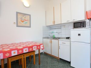 18321698-Ferienwohnung-5-Omiš-300x225-3