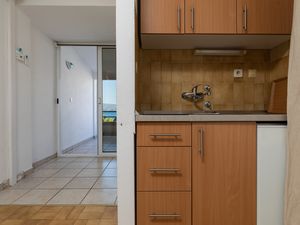 18322754-Ferienwohnung-4-Omiš-300x225-5