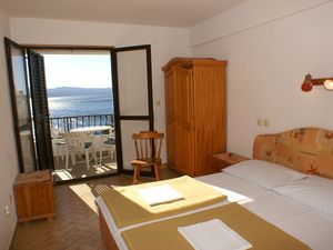 18321779-Ferienwohnung-4-Omiš-300x225-4