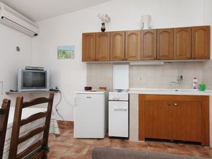 18510368-Ferienwohnung-3-Omiš-300x225-3