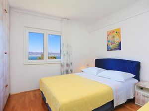 18510756-Ferienwohnung-3-Omiš-300x225-4