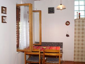 18510803-Ferienwohnung-3-Omiš-300x225-1