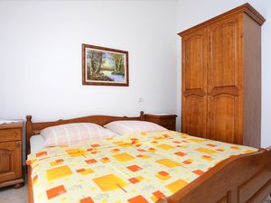 18698800-Ferienwohnung-4-Omiš-300x225-5