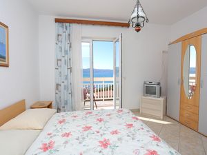 18688064-Ferienwohnung-2-Omiš-300x225-4