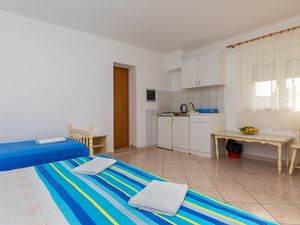 18953266-Ferienwohnung-5-Omiš-300x225-2