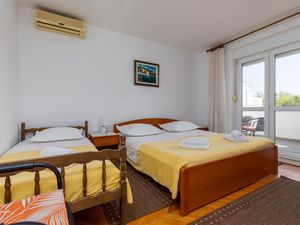 18953265-Ferienwohnung-3-Omiš-300x225-3