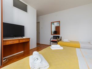 18953265-Ferienwohnung-3-Omiš-300x225-5