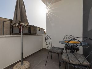 Ferienwohnung für 3 Personen (19 m²) in Omiš
