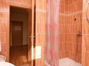 18953452-Ferienwohnung-2-Omiš-300x225-5