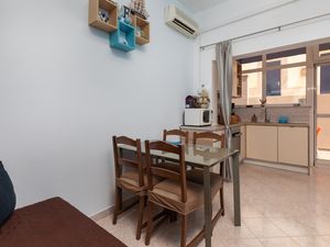 18956658-Ferienwohnung-4-Omiš-300x225-1