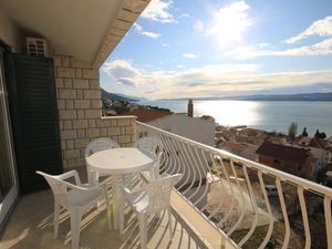 19086425-Ferienwohnung-2-Omiš-300x225-0