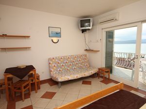 19086423-Ferienwohnung-2-Omiš-300x225-1