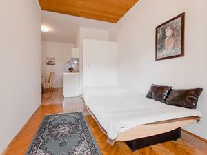 22124005-Ferienwohnung-4-Omiš-300x225-2