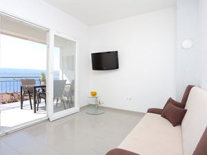 22193185-Ferienwohnung-6-Omiš-300x225-1