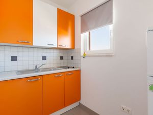 22193185-Ferienwohnung-6-Omiš-300x225-2