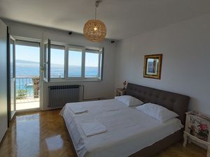 22633449-Ferienwohnung-6-Omiš-300x225-4