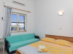 23447717-Ferienwohnung-3-Omiš-300x225-2