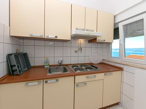 23471299-Ferienwohnung-2-Omiš-300x225-3