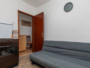 23539143-Ferienwohnung-4-Omiš-300x225-4