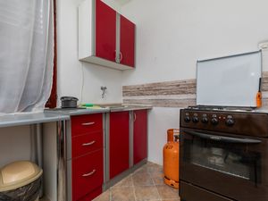 23539143-Ferienwohnung-4-Omiš-300x225-5