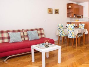 23659795-Ferienwohnung-4-Omiš-300x225-1