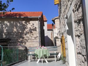 23675143-Ferienwohnung-5-Omiš-300x225-0