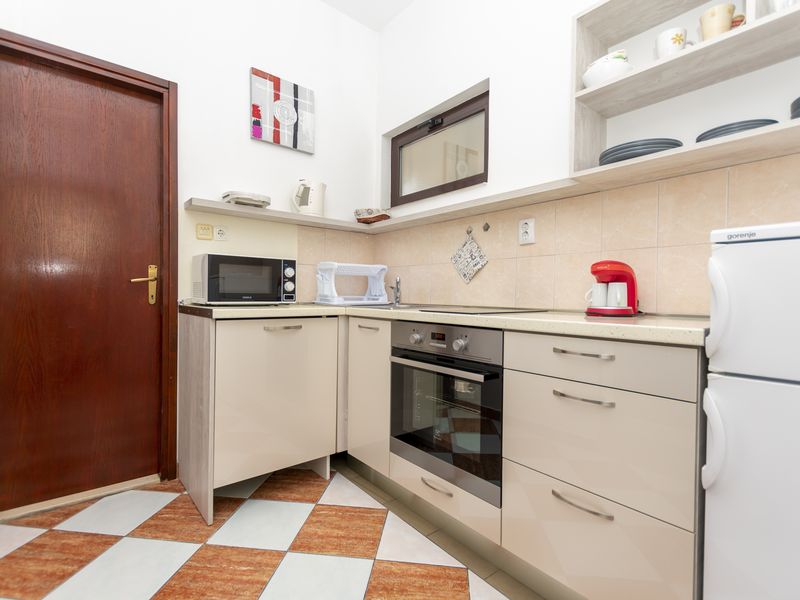 23685608-Ferienwohnung-3-Omiš-800x600-1