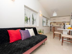 23685611-Ferienwohnung-3-Omiš-300x225-1