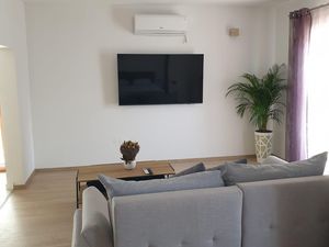 23956252-Ferienwohnung-4-Omiš-300x225-1