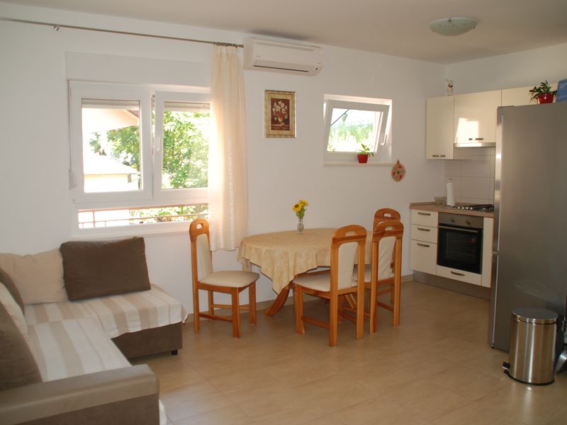 23926418-Ferienwohnung-4-Omiš-800x600-1