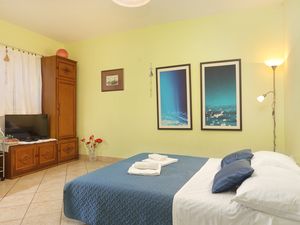 23933823-Ferienwohnung-5-Omiš-300x225-1