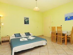 23933823-Ferienwohnung-5-Omiš-300x225-2