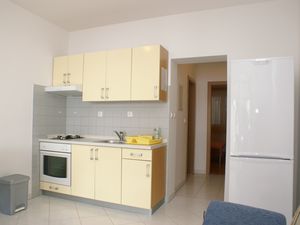 23927001-Ferienwohnung-2-Omiš-300x225-2