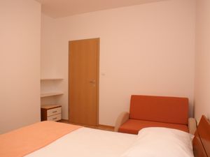 23927001-Ferienwohnung-2-Omiš-300x225-4