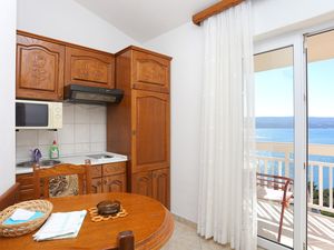 23927056-Ferienwohnung-2-Omiš-300x225-2