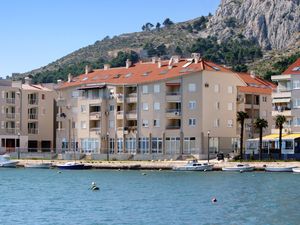 23928951-Ferienwohnung-4-Omiš-300x225-0