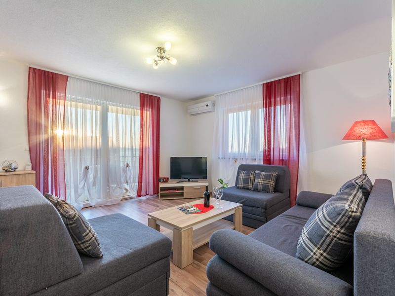 23933518-Ferienwohnung-6-Omiš-800x600-1