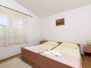 24032709-Ferienwohnung-4-Omiš-300x225-4