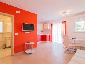 24058130-Ferienwohnung-4-Omiš-300x225-2