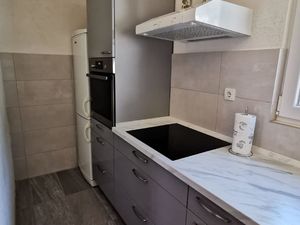 24058175-Ferienwohnung-4-Omiš-300x225-3