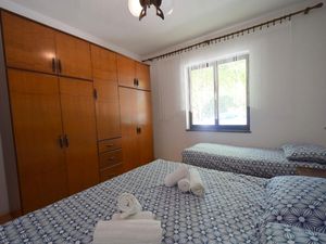 19163025-Ferienwohnung-8-Omišalj-300x225-4